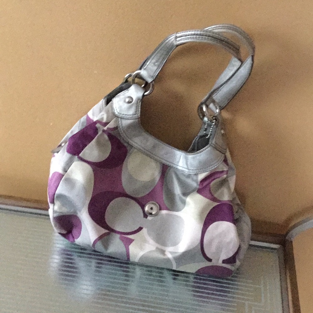 Hand bag
